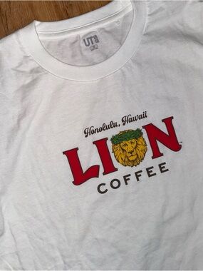 Lion Coffee Honolulu Hawaii Promo T-shirt Uniqlo Double Sided Soft Cotton sz XS